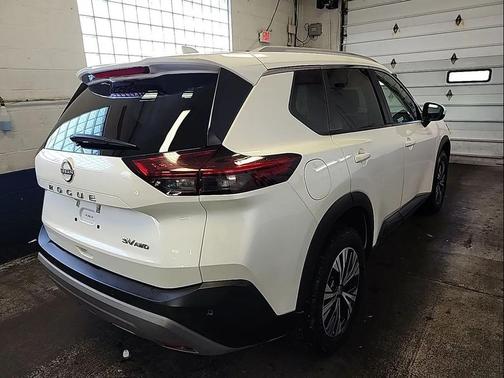 White 2023 Nissan Rogue SV