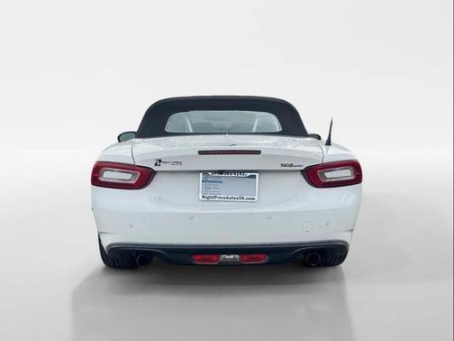 2019 FIAT 124 Spider Base