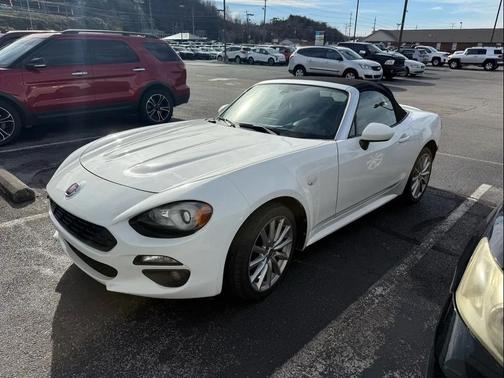 2019 FIAT 124 Spider Base