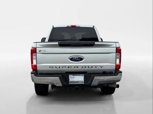 Ingot Silver Metallic 2017 Ford F-250 XLT