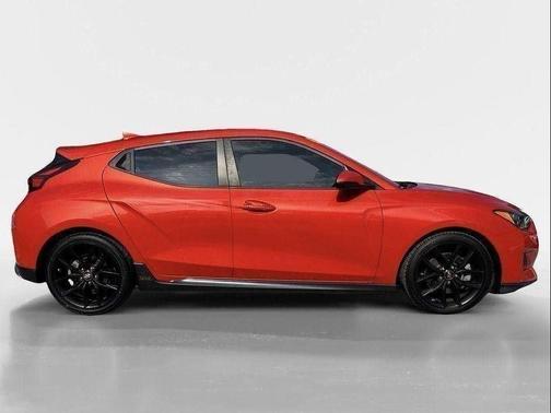2019 Hyundai Veloster Base