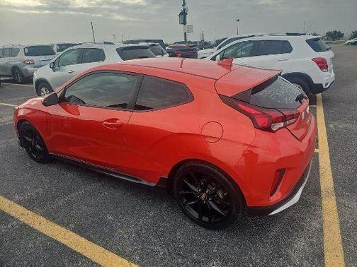 2019 Hyundai Veloster Base