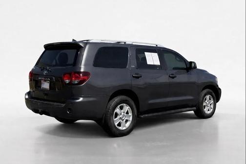 Magnetic Gray Metallic 2018 Toyota Sequoia SR5
