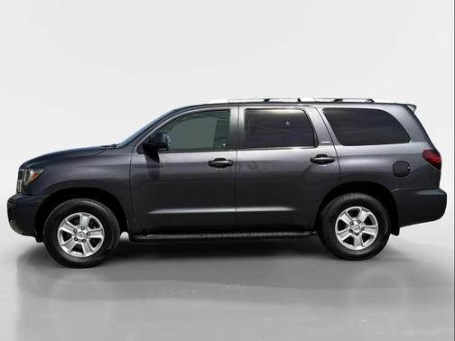 Magnetic Gray Metallic 2018 Toyota Sequoia SR5