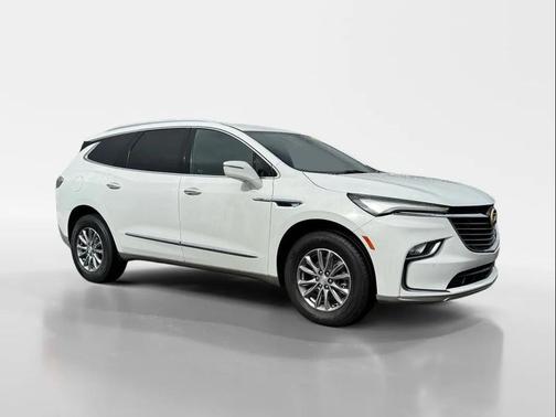2022 Buick Enclave FWD Essence