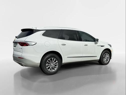 2022 Buick Enclave FWD Essence