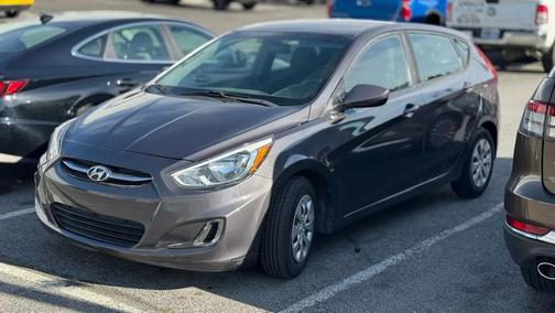 Triathlon Gray Metallic 2017 Hyundai Accent SE
