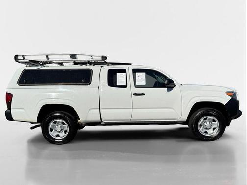 2019 Toyota Tacoma SR