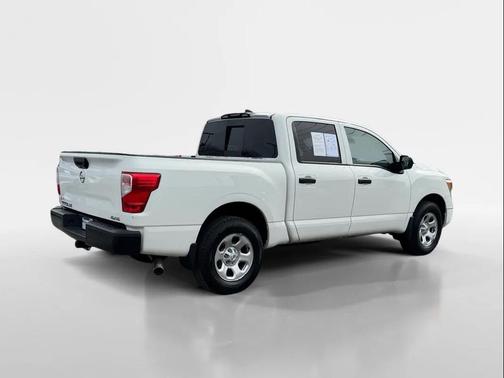 2022 Nissan Titan S