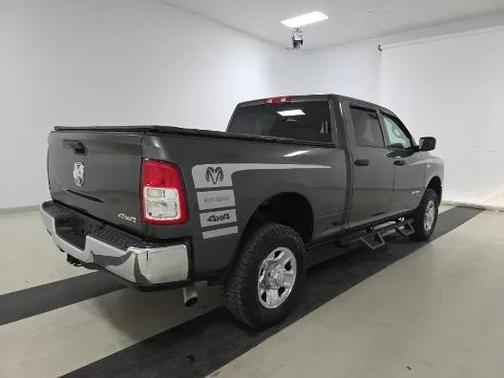 2020 RAM 2500 Tradesman Crew Cab 4X4 6'4' Box