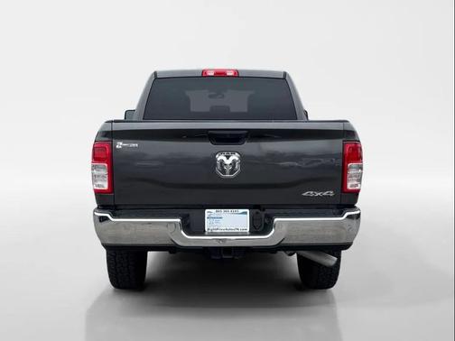 2020 RAM 2500 Tradesman Crew Cab 4X4 6'4' Box