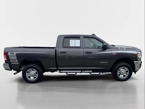 2020 RAM 2500 Tradesman Crew Cab 4X4 6'4' Box