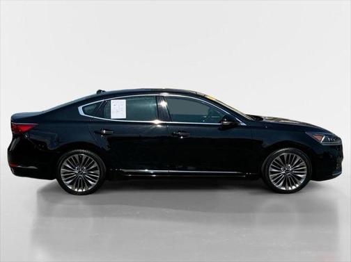 2019 Kia Cadenza Limited
