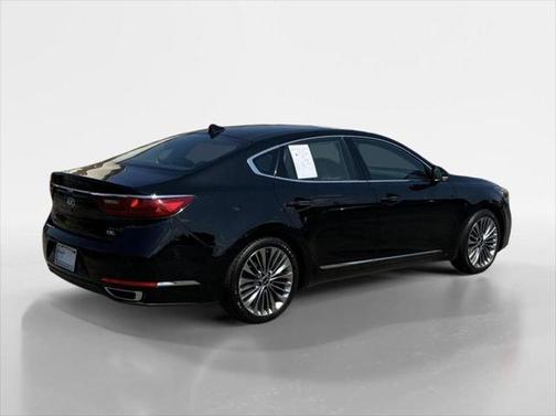 2019 Kia Cadenza Limited