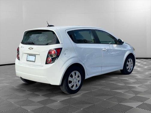 2016 Chevrolet Sonic LS