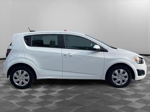 2016 Chevrolet Sonic LS