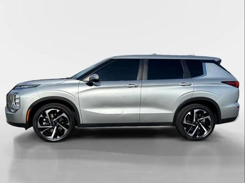 2022 Mitsubishi Outlander 