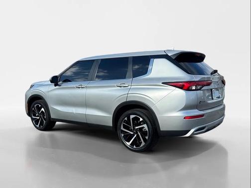 2022 Mitsubishi Outlander 