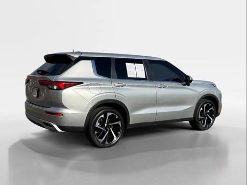 2022 Mitsubishi Outlander 