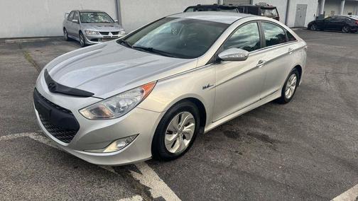 2013 Hyundai SONATA Hybrid Limited