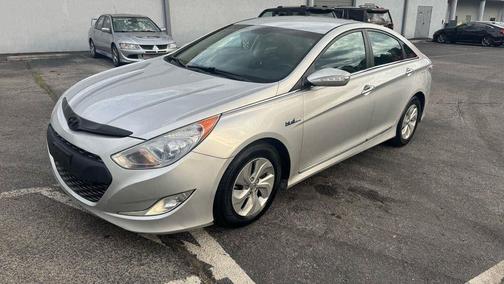 2013 Hyundai SONATA Hybrid Limited