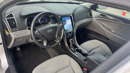 2013 Hyundai SONATA Hybrid Limited