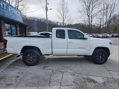 2021 Toyota Tacoma SR5