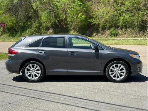 2013 Toyota Venza LE