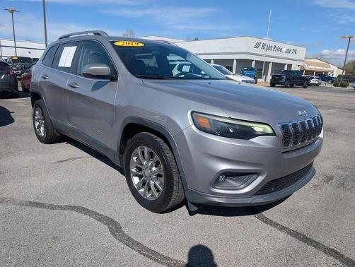 Billet Silver Metallic Clearcoat 2019 Jeep Cherokee Latitude Plus