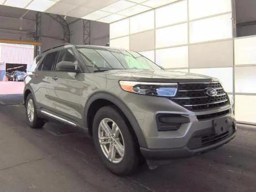 Silver Spruce Metallic 2020 Ford Explorer XLT