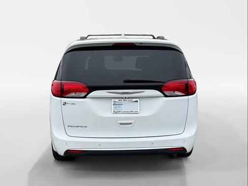 2020 Chrysler Pacifica Touring-L Plus