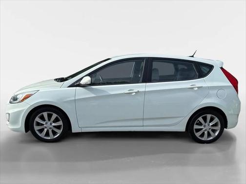 2014 Hyundai Accent SE