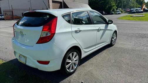 2014 Hyundai Accent SE