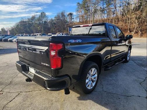 2022 Chevrolet Silverado 1500 Custom