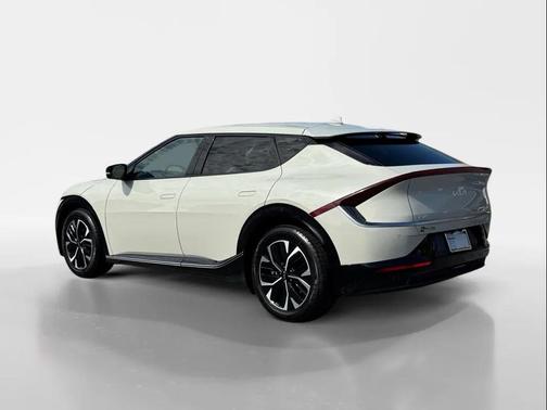 Glacier 2023 Kia EV6 Wind