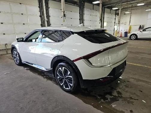 Glacier 2023 Kia EV6 Wind