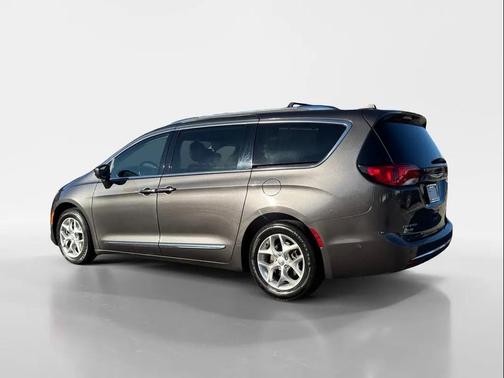 2019 Chrysler Pacifica Touring-L Plus