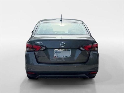 2022 Nissan Versa 1.6 S