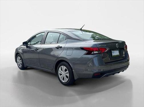 2022 Nissan Versa 1.6 S