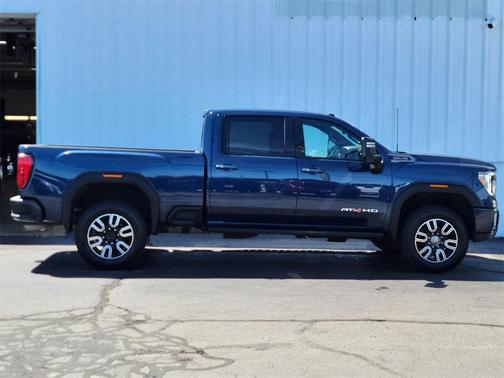 2022 GMC Sierra 2500 AT4