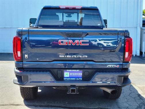 2022 GMC Sierra 2500 AT4