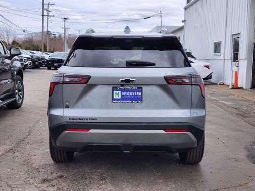Sterling Gray Metallic 2025 Chevrolet Equinox 1LT