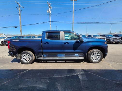 Blue Metallic 2021 Chevrolet Silverado 1500 RST