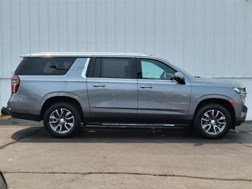 2021 Chevrolet Suburban LT