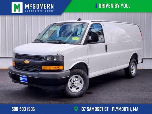 Summit White 2026 Chevrolet Express 2500 LT