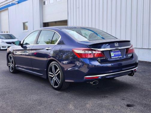 Obsidian Blue Pearl 2017 Honda Accord Sport SE