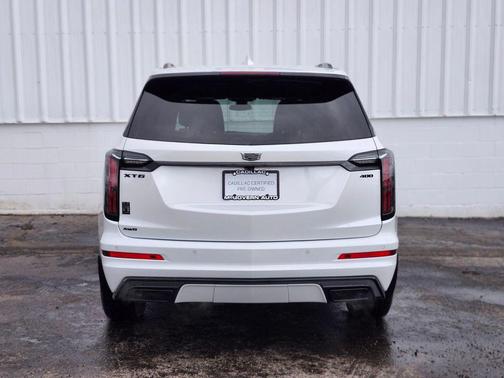 Crystal White Tricoat 2024 Cadillac XT6 Sport AWD