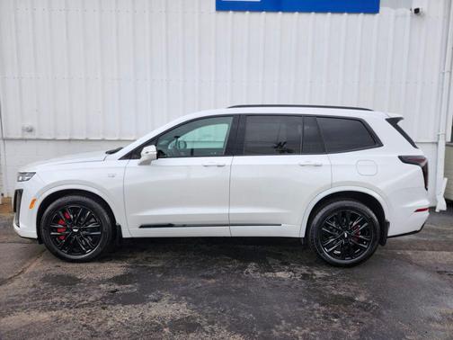 Crystal White Tricoat 2024 Cadillac XT6 Sport AWD