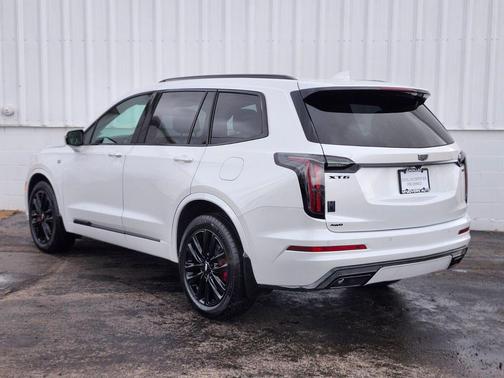 Crystal White Tricoat 2024 Cadillac XT6 Sport AWD