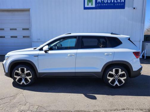 2022 Volkswagen Taos 1.5T SEL